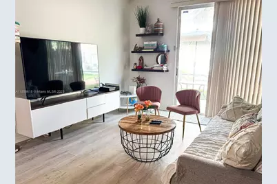 1543 Barcelona Way #5-30, Weston, FL 33327 - Photo 1