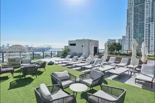 398 NE 5th St, Miami, FL 33132 - Photo 31