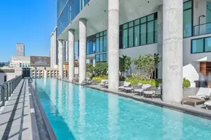 398 NE 5th St, Miami, FL 33132 - Photo 23