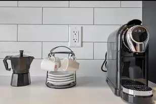 398 NE 5th St, Miami, FL 33132 - Photo 13