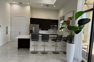 945 NE 211th St, Miami, FL 33179 - Photo 33