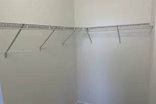 945 NE 211th St, Miami, FL 33179 - Photo 11