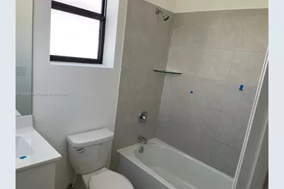 945 NE 211th St, Miami, FL 33179 - Photo 13