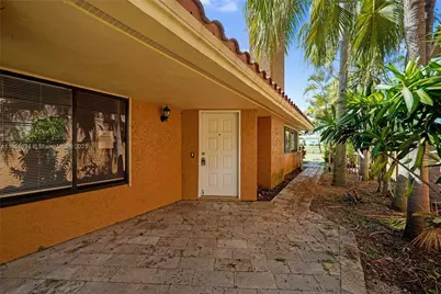 3887 NW 7th Pl, Deerfield Beach, FL 33442 - Photo 3