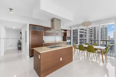 485 Brickell Ave #2210, Miami, FL 33131 - Photo 11