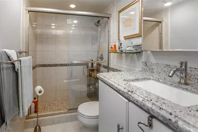 3001 S Ocean Dr #411, Hollywood, FL 33019 - Photo 17