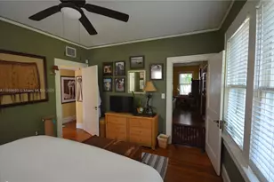 334 NE 26th Terrace, Miami, FL 33137 - Photo 11