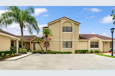 6460 NW 170th Ter #6460, Hialeah, FL 33015 - Photo 1