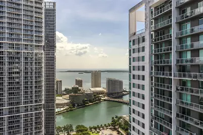 77 SE 5th St #1709, Miami, FL 33131 - Photo 13