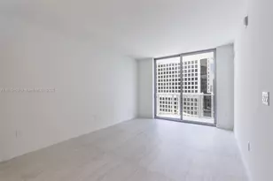 77 SE 5th St, Miami, FL 33131 - Photo 39