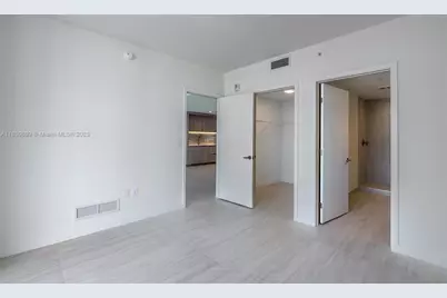 77 SE 5th St #1709, Miami, FL 33131 - Photo 25