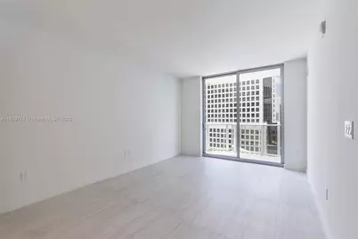 77 SE 5th St #1715, Miami, FL 33131 - Photo 43