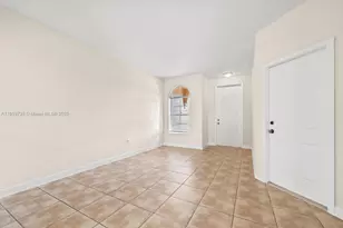 2557 SE 14th St, Homestead, FL 33035 - Photo 5