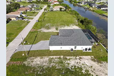 1012 NW 9th St, Cape Coral, FL 33993 - Photo 37
