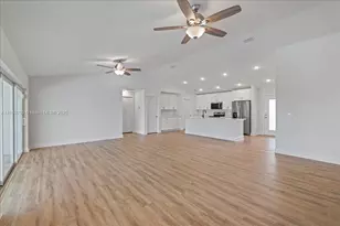 1012 NW 9th St, Cape Coral, FL 33993 - Photo 11