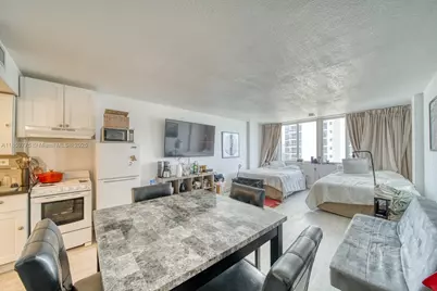 19201 Collins Ave #822, Sunny Isles Beach, FL 33160 - Photo 5