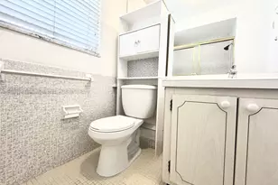 700 Layne Blvd, Hallandale Beach, FL 33009 - Photo 15