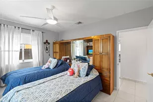 7528 Hispanola Ave, North Bay Village, FL 33141 - Photo 29