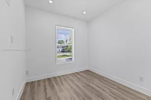 528 W 45th Pl, Hialeah, FL 33012 - Photo 27