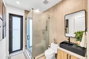 8821 SW 56th St, Miami, FL 33165 - Photo 23