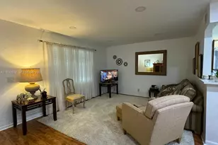 303 Burgundy G, Delray Beach, FL 33484 - Photo 13