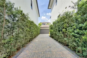 8162 NW 48th Terrace, Doral, FL 33166 - Photo 79