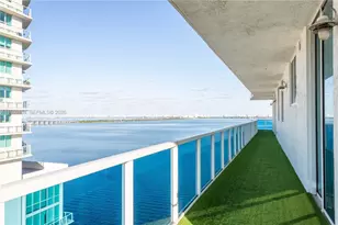 700 NE 25th St, Miami, FL 33137 - Photo 23
