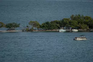 700 NE 25th St, Miami, FL 33137 - Photo 37