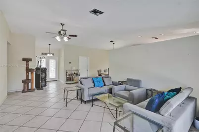 4365 NW 103rd Ter, Sunrise, FL 33351 - Photo 7