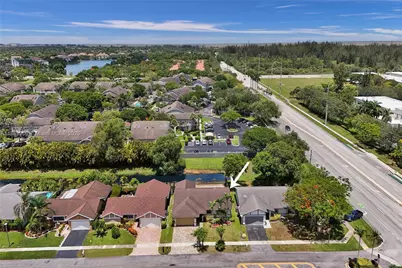 4365 NW 103rd Ter, Sunrise, FL 33351 - Photo 35