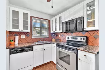 8020 N Sunrise Lakes Dr #110, Sunrise, FL 33322 - Photo 1