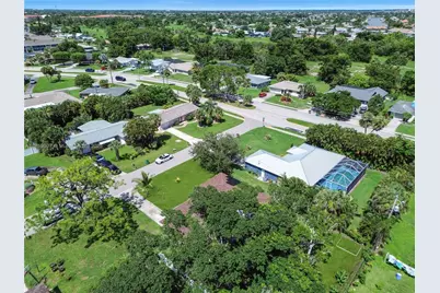 246 SE 44th St, Cape Coral, FL 33904 - Photo 41