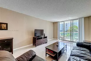 19380 Collins Ave, Sunny Isles Beach, FL 33160 - Photo 19