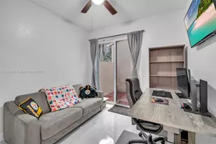 544 NW 159th Ln, Pembroke Pines, FL 33028 - Photo 13