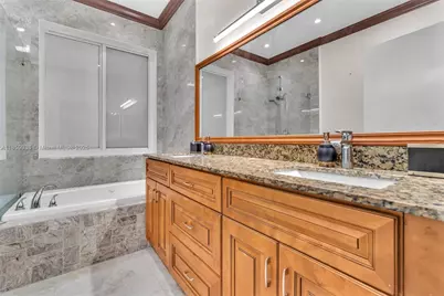 544 NW 159th Ln, Pembroke Pines, FL 33028 - Photo 23