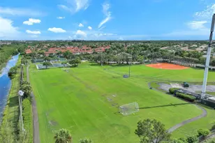 544 NW 159th Ln, Pembroke Pines, FL 33028 - Photo 37