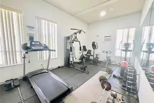 1810 SW 81st Ave, North Lauderdale, FL 33068 - Photo 25