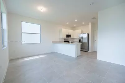 2637 SE 24th Ct, Homestead, FL 33035 - Photo 13