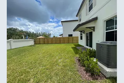 2637 SE 24th Ct, Homestead, FL 33035 - Photo 39