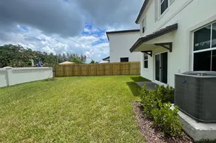 2637 SE 24th Ct, Homestead, FL 33035 - Photo 39