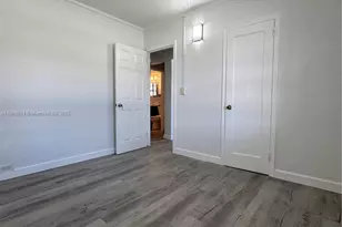 568 E 49th St, Hialeah, FL 33013 - Photo 5