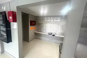 20379 W Country Club Dr, Aventura, FL 33180 - Photo 27