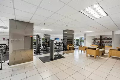 2401 Collins Ave #1808, Miami Beach, FL 33140 - Photo 45