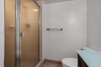 2401 Collins Ave #1808, Miami Beach, FL 33140 - Photo 35