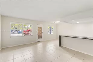 251 SW 132nd Way, Pembroke Pines, FL 33027 - Photo 7