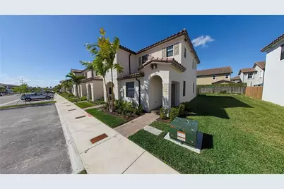 11721 SW 245th Ter, Homestead, FL 33032 - Photo 3