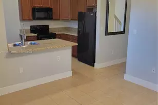 2851 W Prospect Rd, Tamarac, FL 33309 - Photo 9