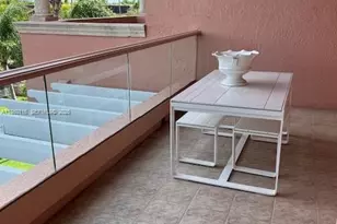 10 Edgewater Dr, Coral Gables, FL 33133 - Photo 19