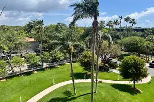 10 Edgewater Dr, Coral Gables, FL 33133 - Photo 27