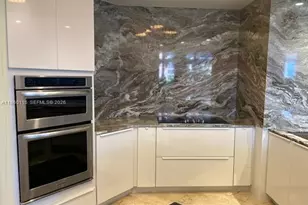 10 Edgewater Dr, Coral Gables, FL 33133 - Photo 11